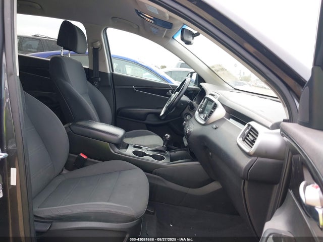 5XYPG4A35HG279073 KIA 2017