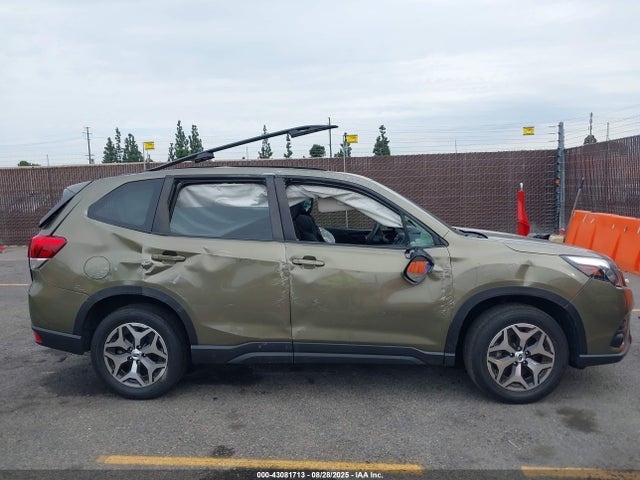 2023 Subaru Forester Premium მანქანა იყიდება აუქციონზე, vin: JF2SKAECXPH426321, აუქციონის ნომერი: 43081713