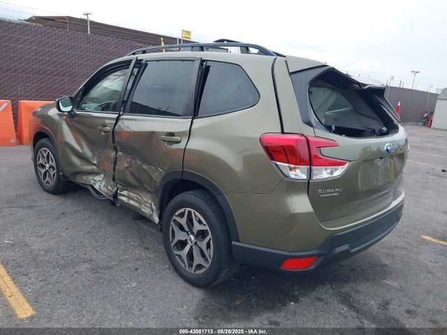 2023 Subaru Forester Premium მანქანა იყიდება აუქციონზე, vin: JF2SKAECXPH426321, აუქციონის ნომერი: 43081713