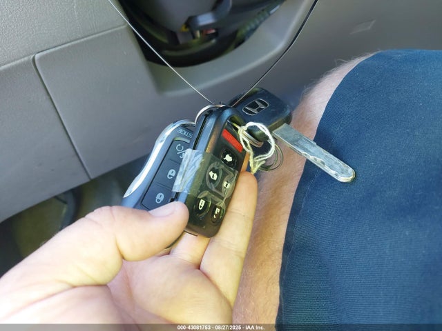 43081753 :رقم المزاد ، 5FNRL38709B049456 vin ، 2009 Honda Odyssey Ex-l مزاد بيع