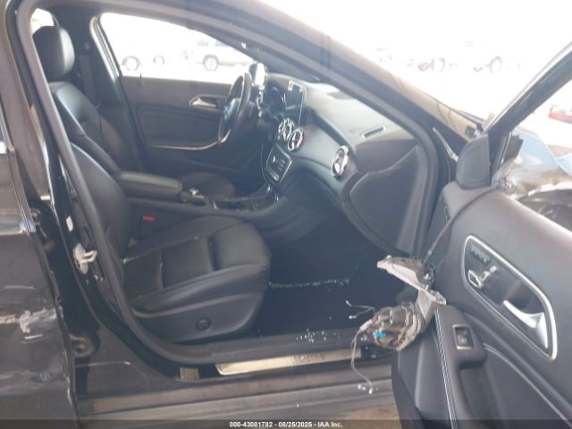 2018 MERCEDES-BENZ GLA 250 WDCTG4GBXJJ410088 Photo 4