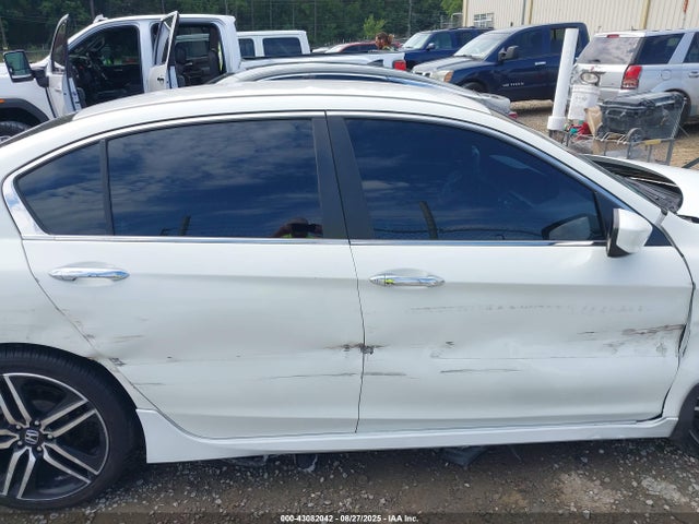 1HGCR2F57HA023431 Honda k24w1