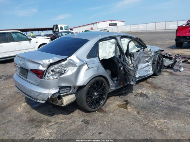 2018 AUDI A4 WAUKMAF46JA142262 Photo 3