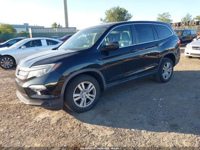 Honda j35y6 2017 5FNYF6H13HB030575 Image 2