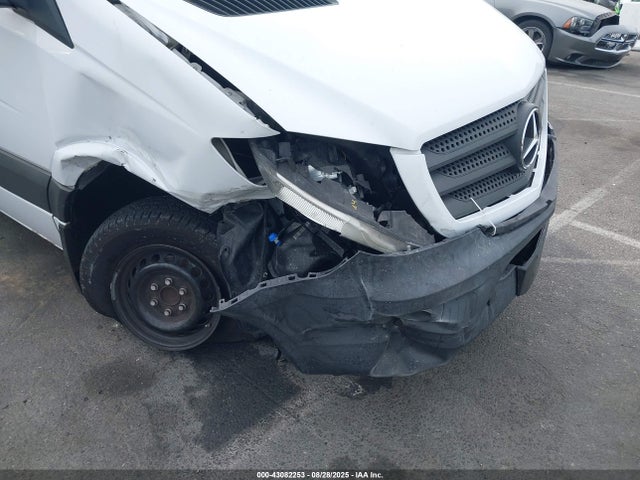 WD3PE7CD7JP615770 Mercedes-Benz mg5+mh5 with brake assist