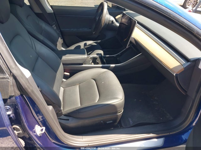 5YJ3E1EA3LF743697 Tesla MODEL 3