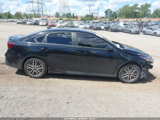2023 Kia Forte Gt-line მანქანა იყიდება აუქციონზე, vin: 3KPF54AD8PE560676, აუქციონის ნომერი: 43082372