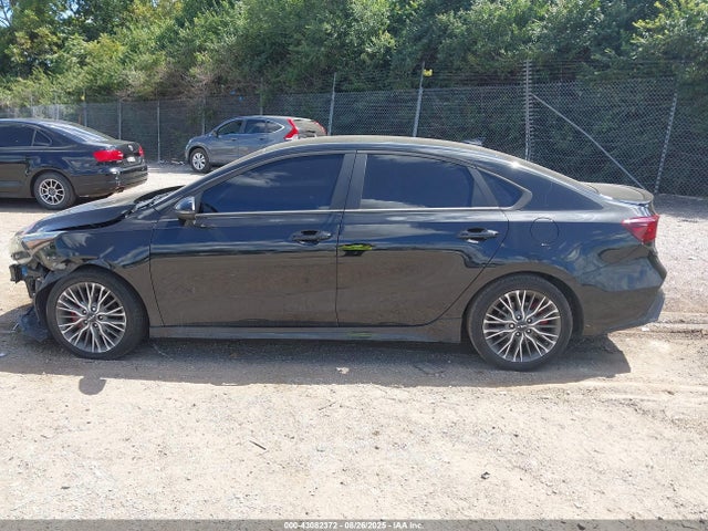 2023 Kia Forte Gt-line მანქანა იყიდება აუქციონზე, vin: 3KPF54AD8PE560676, აუქციონის ნომერი: 43082372