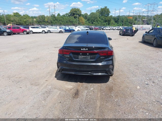 2023 Kia Forte Gt-line მანქანა იყიდება აუქციონზე, vin: 3KPF54AD8PE560676, აუქციონის ნომერი: 43082372