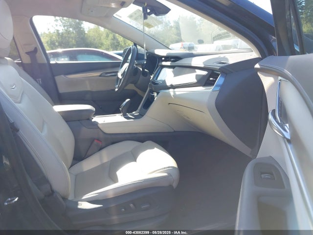 2018 CADILLAC XT5 1GYKNDRS3JZ182466 Photo 4