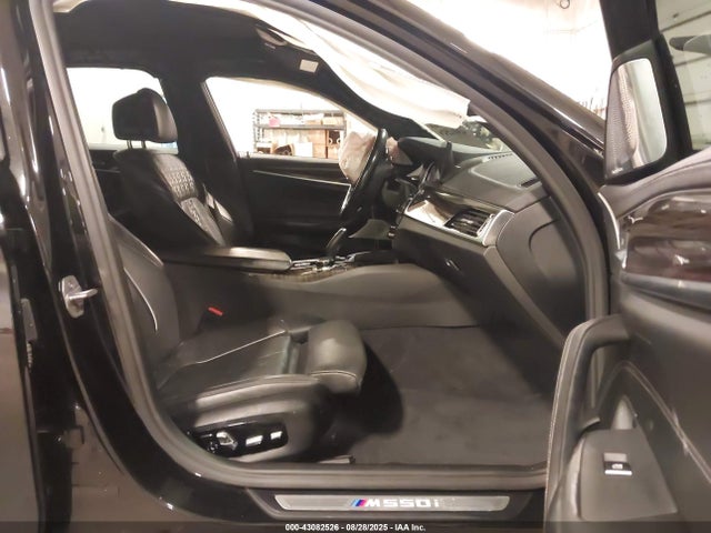 WBAJB9C54JB286870 BMW m550i