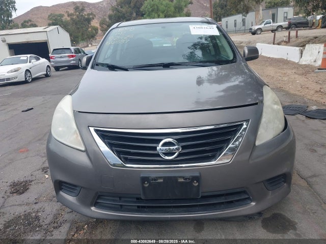3N1CN7APXEK440605 Nissan 2014