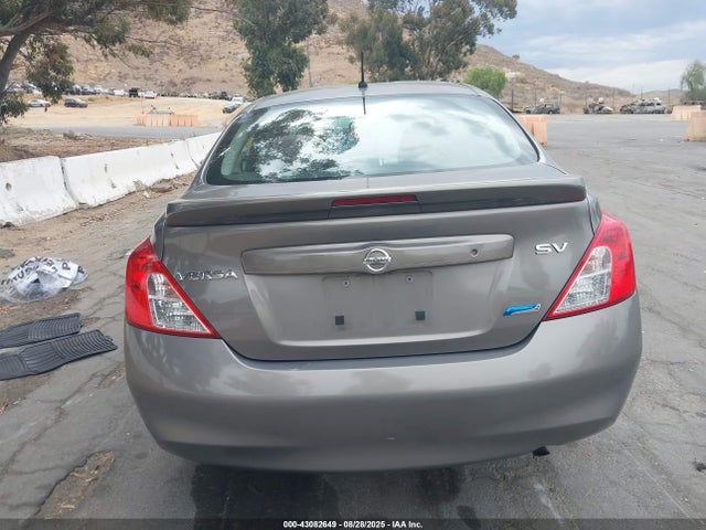 3N1CN7APXEK440605 Nissan 2014