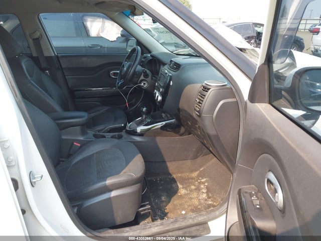 KNDJX3A50G7273971 KIA Soul !