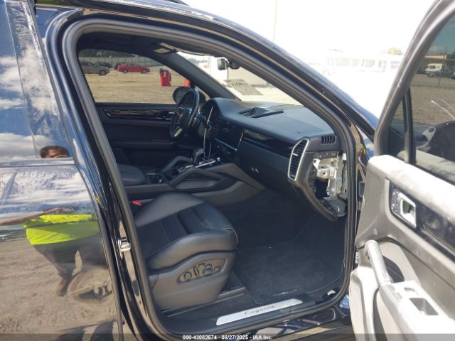 2022 PORSCHE CAYENNE WP1AA2AY5NDA02844 Photo 4