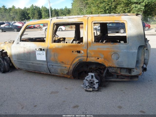 2010 JEEP COMMANDER 1J4RG4GK9AC108659 Photo 2