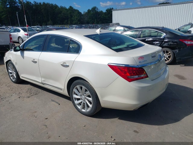 Buick lfx 2014 1G4GB5G32EF217006 Image 3