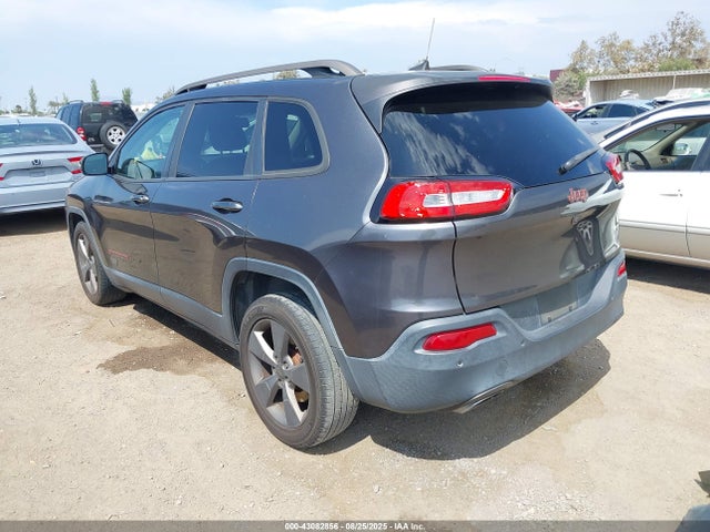 1C4PJLCS0GW275059 Jeep Cherokee