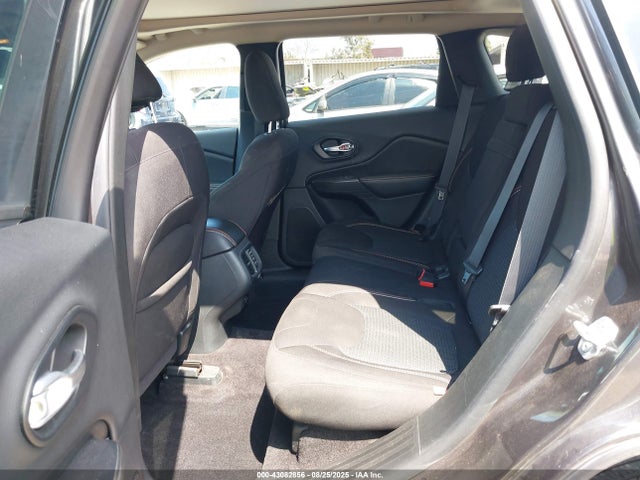 1C4PJLCS0GW275059 Jeep Cherokee