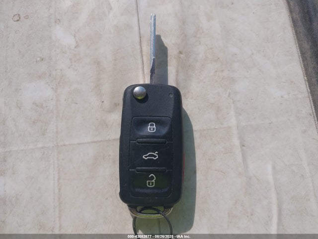 3VWD17AJ1GM260197 Volkswagen 1.8t