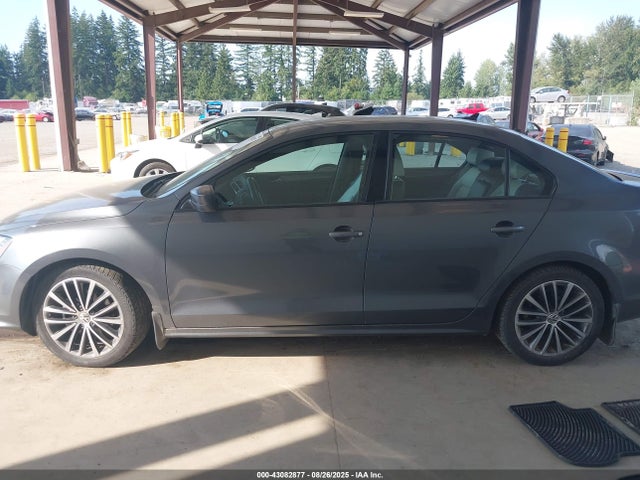 3VWD17AJ1GM260197 Volkswagen 1.8t