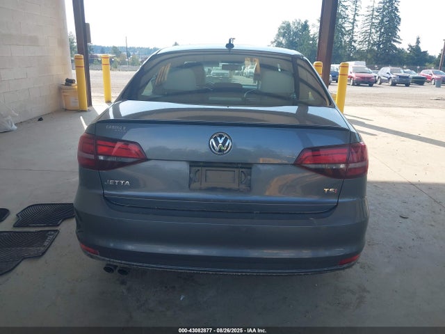 3VWD17AJ1GM260197 Volkswagen 1.8t