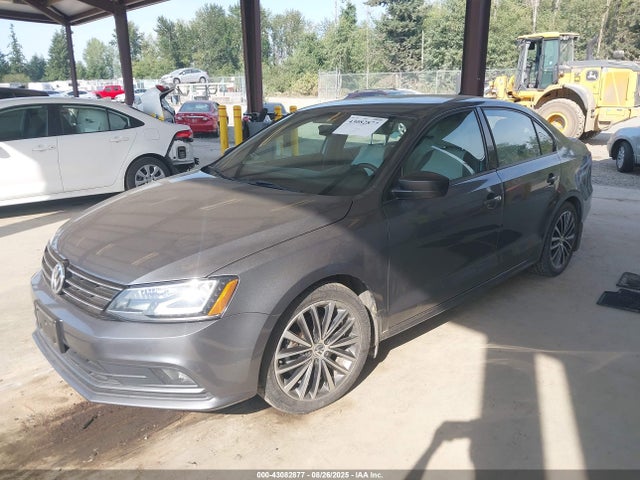 3VWD17AJ1GM260197 Volkswagen 1.8t