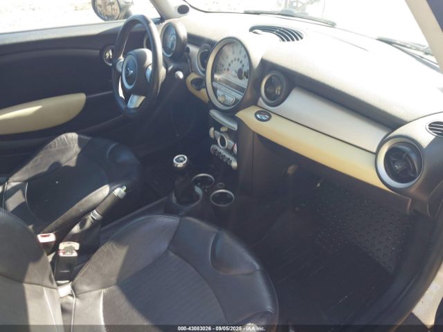 2008 MINI COOPER CLUBMAN WMWML33598TJ46969 Photo 4