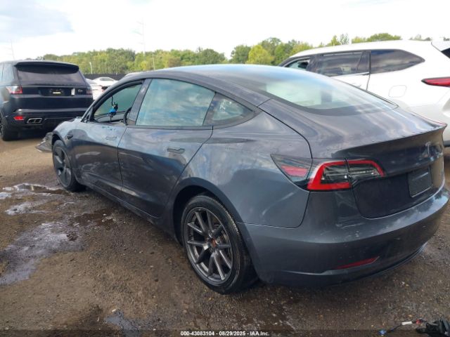2022 TESLA MODEL 3 5YJ3E1EB3NF157111 Photo 2