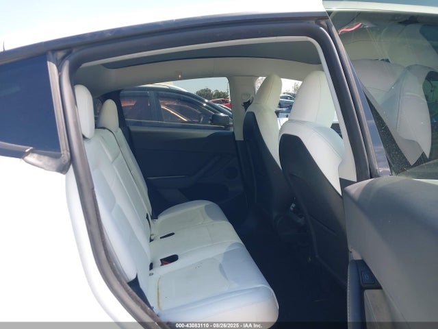 2024 TESLA MODEL Y 7SAYGDEE0RF066186 Photo 7