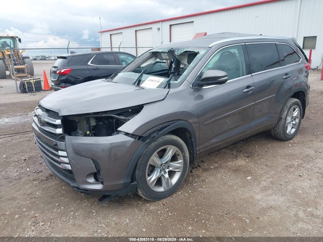 Toyota 2gr-fks 2018 5TDDZRFH8JS491439 Image 2