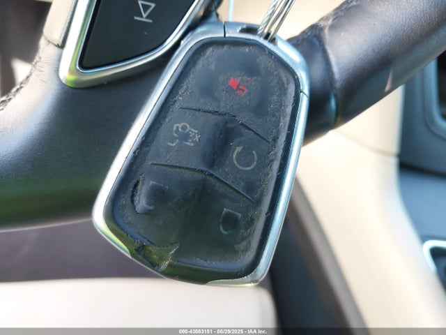 2017 CADILLAC XT5 1GYKNBRS8HZ146433 Photo 10