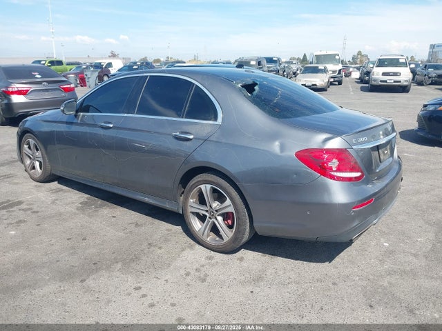 Mercedes-Benz m274 2018 WDDZF4JB2JA408272 Image 3