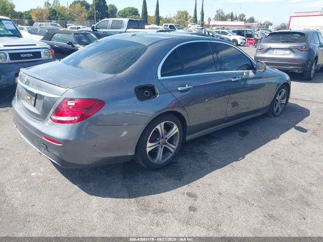 Mercedes-Benz m274 2018 WDDZF4JB2JA408272 Image 4