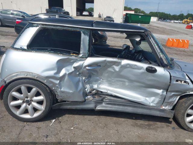 2002 MINI COOPER S WMWRE33402TD56605 Photo 5