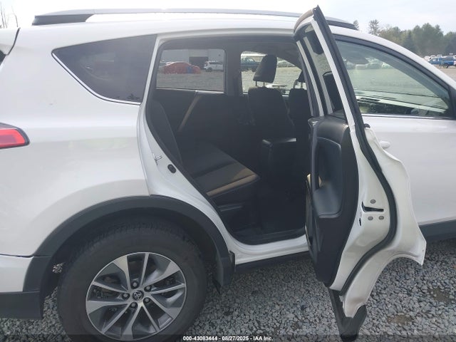 Toyota 2ar-fxe, 2jm+2fm 2018 JTMRJREV7JD227693 Image 8