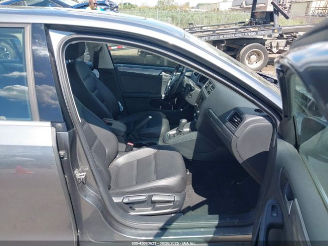 2018 VOLKSWAGEN JETTA 3VWDB7AJ7JM239018 Photo 4