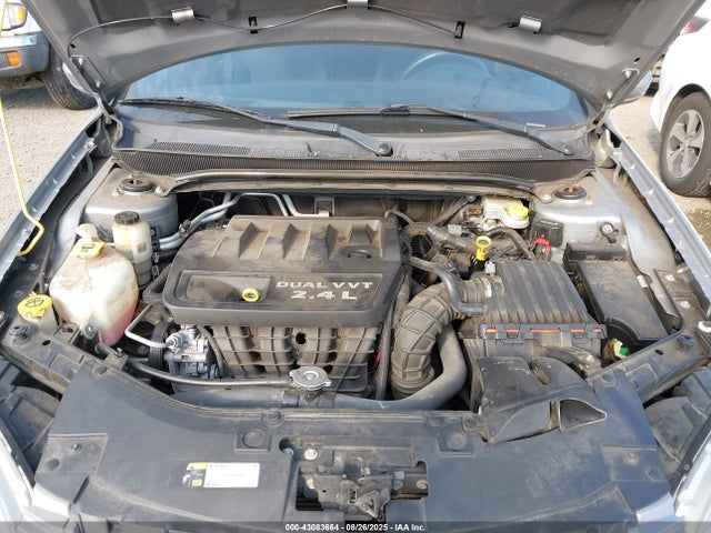 Chrysler 200 2014 1C3CCBAB3EN141028 Image 10