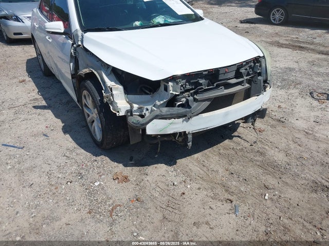 Chevrolet lkw 2015 1G11D5SL6FF151937 Image 6