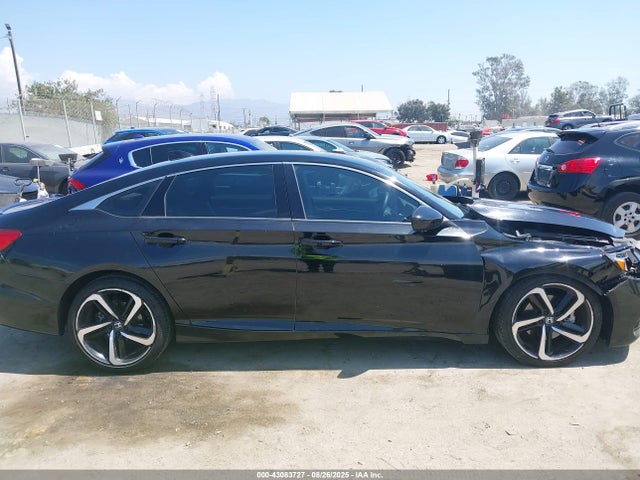 Honda l15be 2018 1HGCV1F33JA227380 Image 13