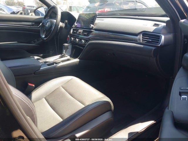 Honda l15be 2018 1HGCV1F33JA227380 Image 5