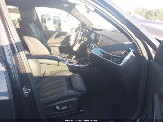 2022 BMW X7 5UXCW2C03N9K13514 Photo 4