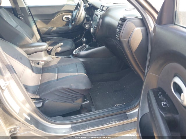 2019 KIA SOUL KNDJP3A59K7635868 Photo 4