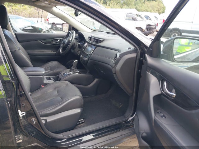 5N1AT2MV8HC760843 Nissan 2017