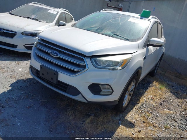 Ford 2017 2017 1FMCU0J94HUB29812 Image 2