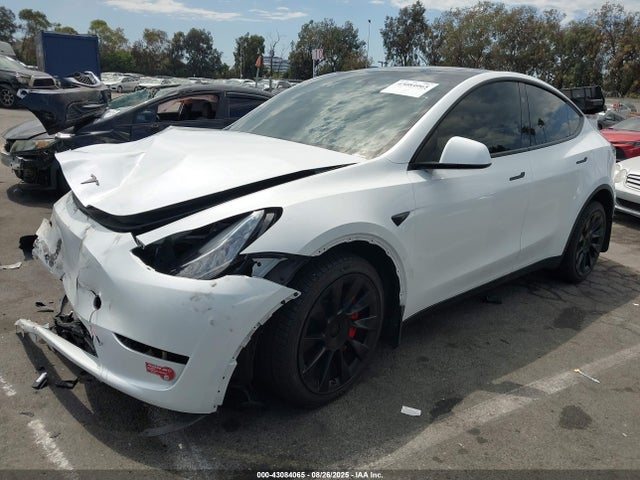 2023 TESLA MODEL Y 7SAYGDEE7PA124885 Photo 1