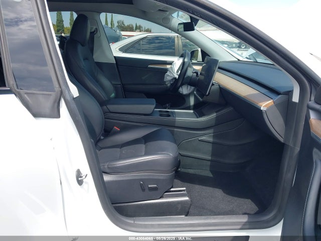 2023 TESLA MODEL Y 7SAYGDEE7PA124885 Photo 4