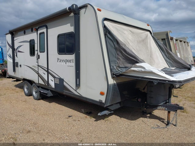 4YDT21727GT410417 Keystone keystone