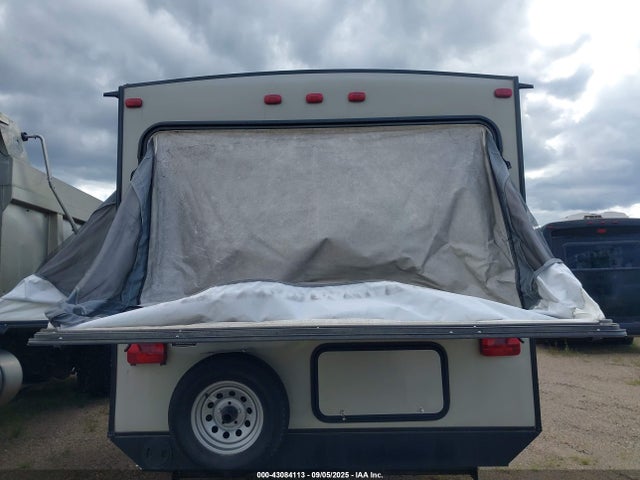 4YDT21727GT410417 Keystone keystone