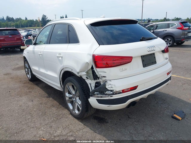 2016 AUDI Q3 WA1GFCFSXGR019985 Photo 2